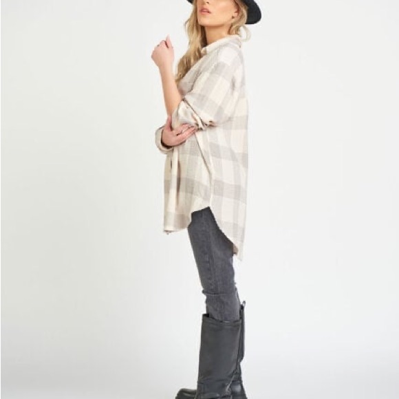 Dex Beige Plaid Button-Up Shirt Tunic - size 2X - Picture 2 of 7